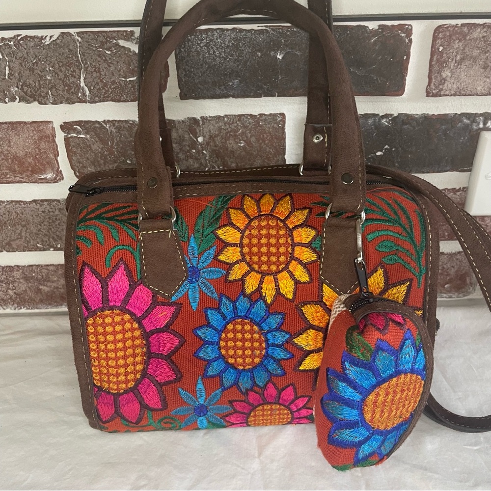 Floral Embroidered Women's Bag